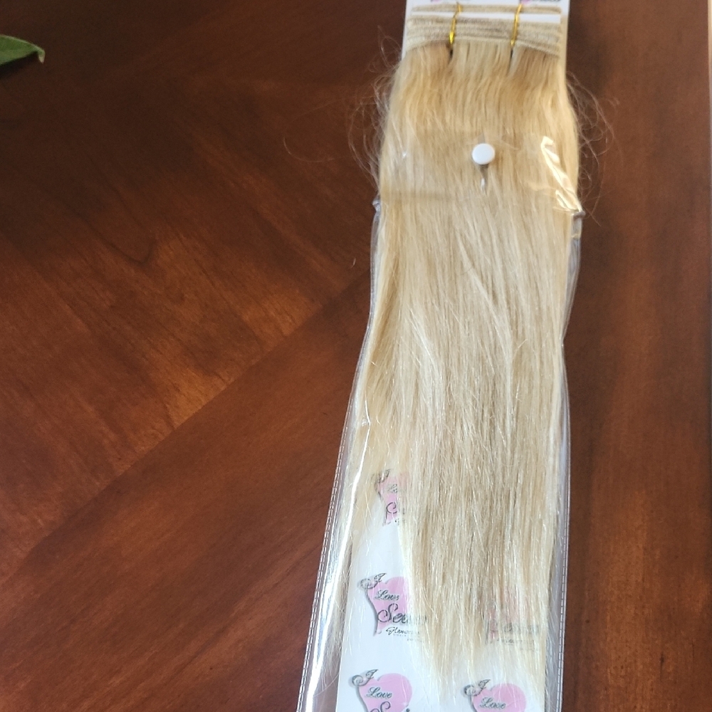 Glamorous Collection Hair Extensions - Picture 4 of 5